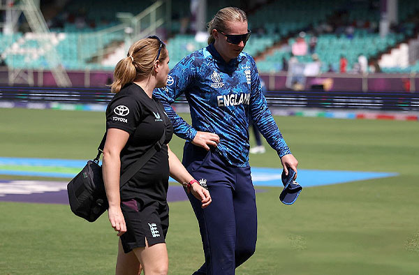 England Spinner Sophie Ecclestone Faces Injury Blow Ahead of World Cup Semi-Final