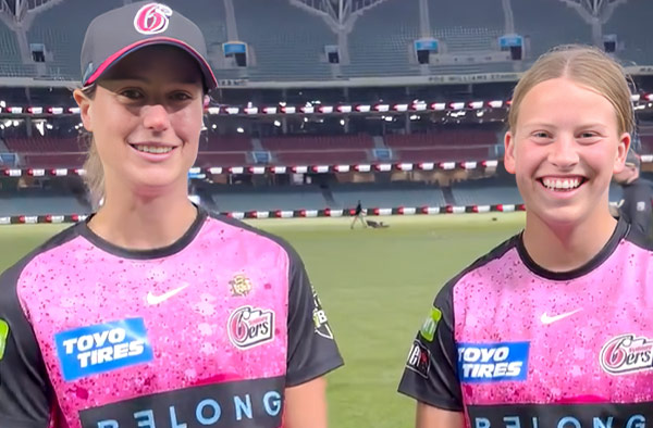 Sydney Sixers' Caoimhe Bray Balances Cricket, Soccer as She Follows Idol Ellyse Perry's Path