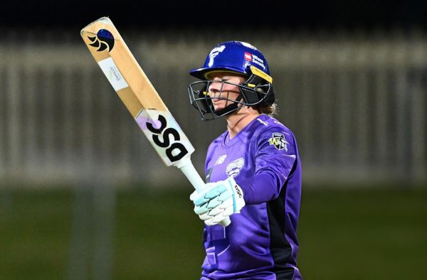 Danni Wyatt-Hodge's Unbeaten 72 Powers Hobart Hurricanes to Fourth Straight Season Win