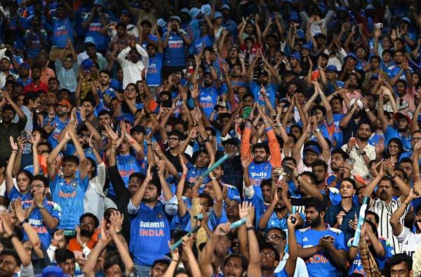 Sold Out Crowd at DY Patil as India-South Africa Play for World Title