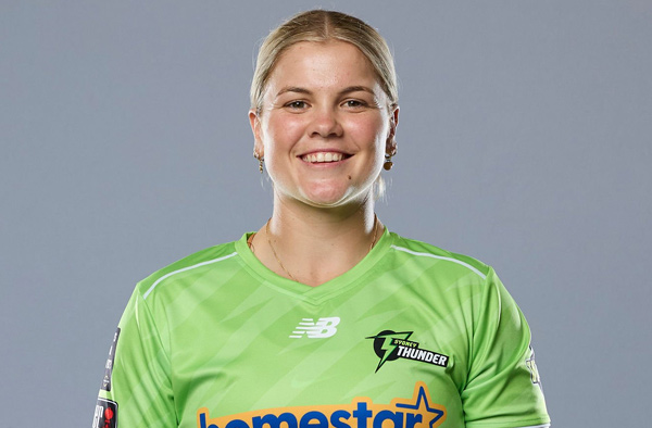 Sydney Thunder Women Lock in Emerging All-Rounder Georgia Voll Through 2027