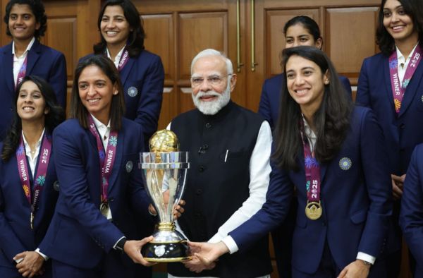 See Pictures: PM Modi Welcomes India's Maiden Women's ODI World Cup Champions