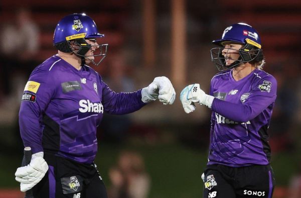 Lizelle Lee and Danni Wyatt-Hodge Help Hobart Hurricanes Chase Down 152 Against Sydney Sixers