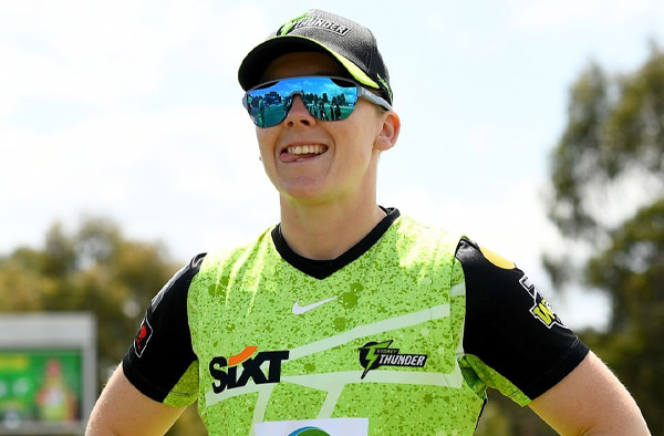 Heather Knight Marks 100 WBBL Appearances during Sydney Thunder's win against the Brisbane Heat. PC: Getty