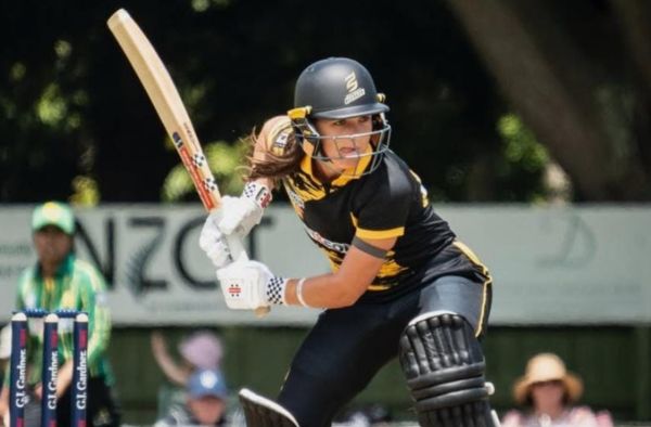 All-Rounder Amelia Kere Stars in Wellington Blaze's Winning Start to the Season