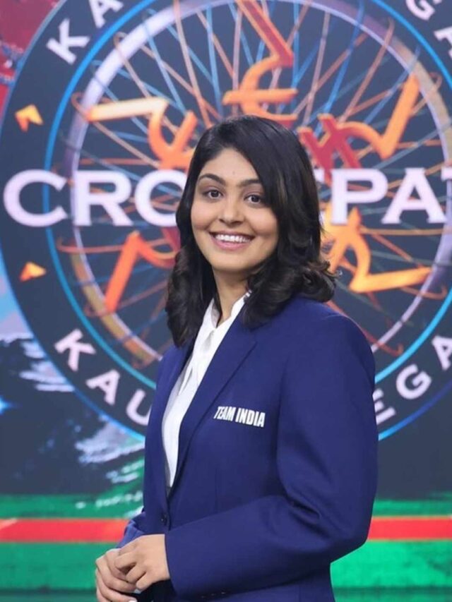 See Pics: Indian Female Cricketers on the KBC Set