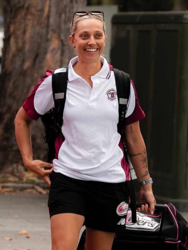 In Pictures: Sydney Sixers Stars in their Junior Cricket Club Jersey