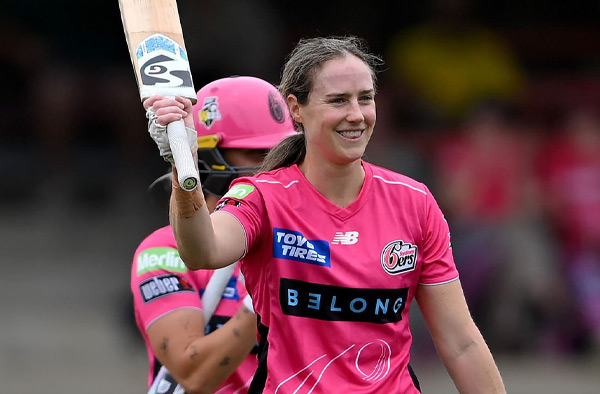 Ellyse Perry's 111 Headlines Sydney Sixers' Win Over Adelaide Strikers to Secure Finals Spot