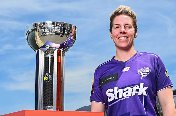 Elyse Villani Retires Moments After Leading Hobart Hurricanes to Maiden WBBL Title