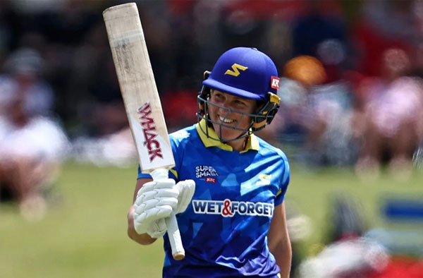 Laura Harris Joins Elite List with 15-Ball Fifty for Otago Sparks in Women’s Super Smash