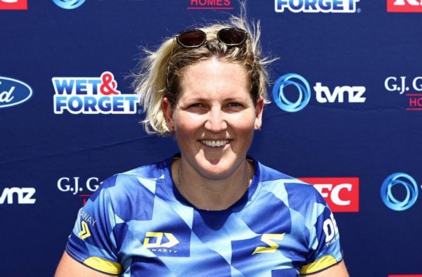Laura Harris' Record-Equaling 15-Ball Fifty Powers Otago Sparks Past Canterbury Magicians
