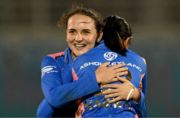 Mumbai Indians' Amelia Kerr Becomes First Bowler to 50 Wickets in WPL History
