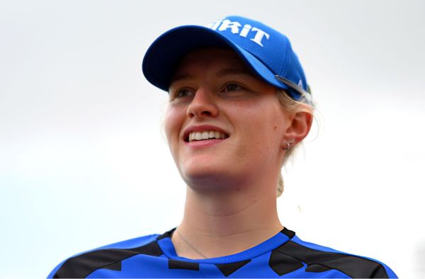 All-Rounder Charlie Dean Signs with London Spirit Ahead of 2026 Hundred Season