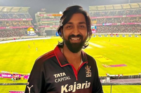 Krunal Pandya Turns Up to Support RCB Women During WPL Clash vs Delhi Capitals