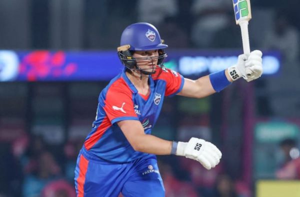 Laura Wolvaardt's Unbeaten 42 Anchors as Delhi Capitals End RCB’s Perfect Run