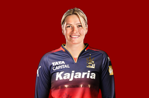 Lauren Bell for Royal Challengers Bengaluru