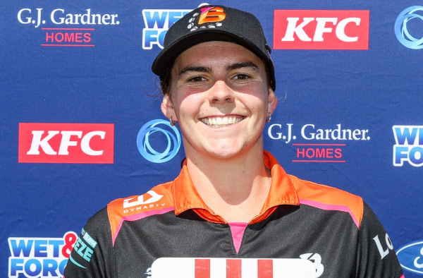 Lucy Boucher's Four-Fer Bowls Northern Brave to 24-Run Win Over Otago Sparks