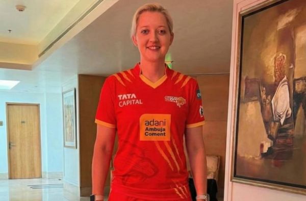 Sarah Taylor Appointed as Fielding Coach for Gujarat Giants
