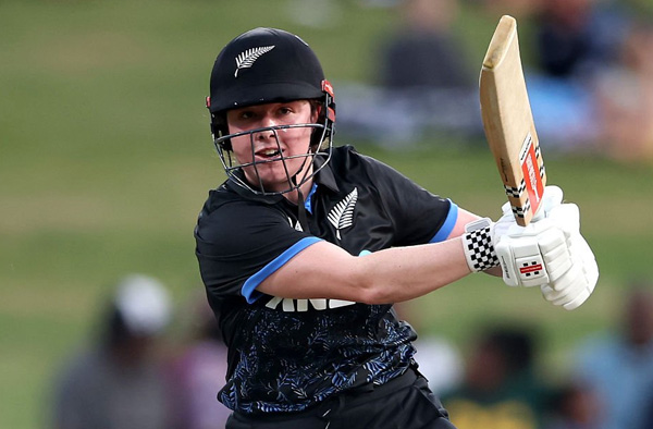 Georgia Plimmer Completes 1000 International Runs During 1st T20I Against Zimbabwe
