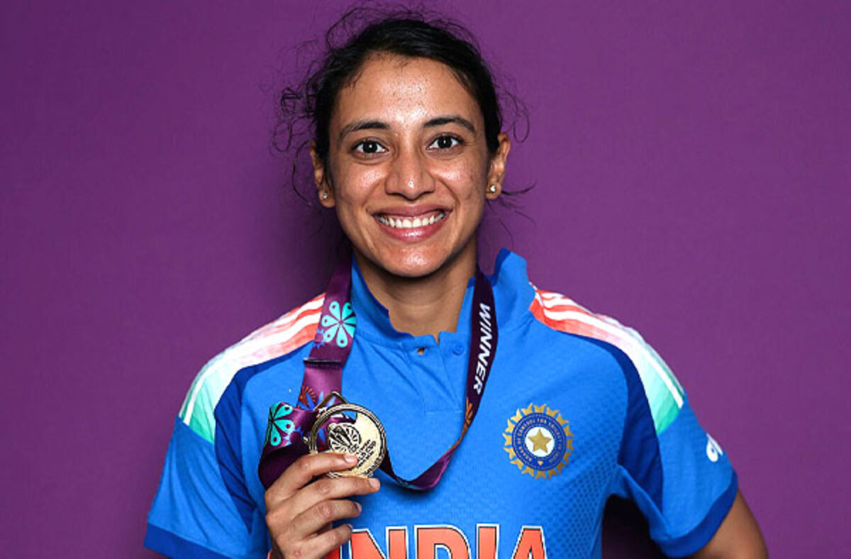 Smriti Mandhana Wins BBC Indian Sportswoman of the Year 2025 - Female  Cricket