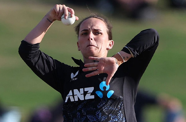 Amelia Kerr Becomes First New Zealand Spinner to Claim 100 T20I Wickets
