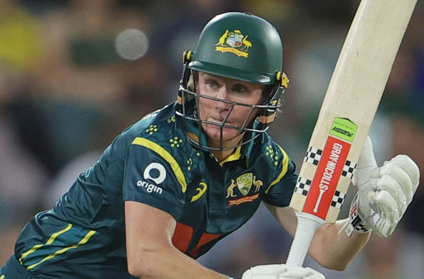 Beth Mooney Becomes First Australian to Surpass 3500 T20I Runs