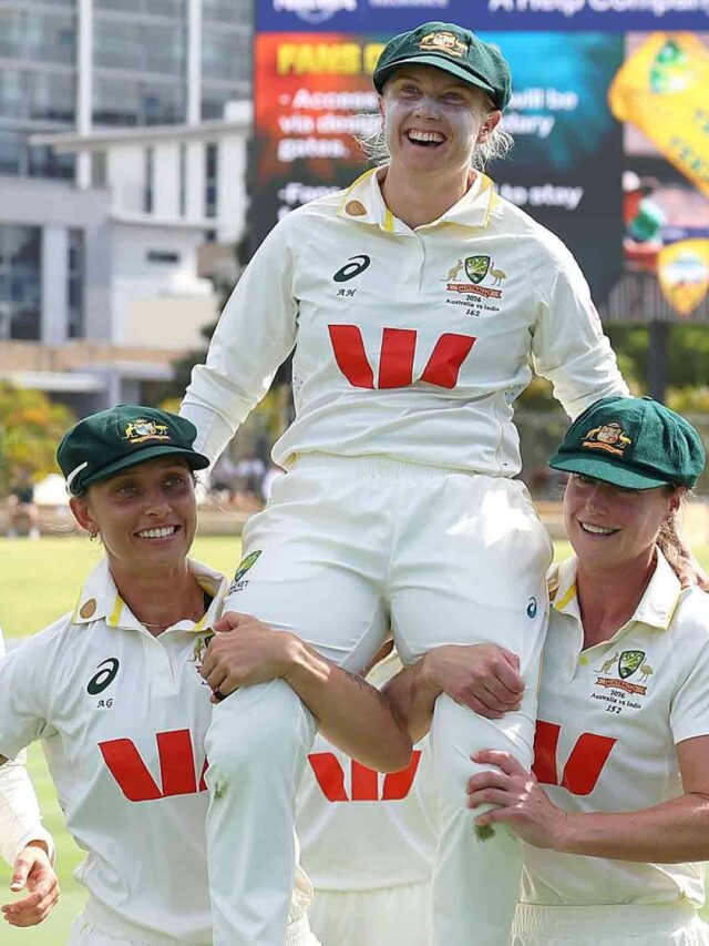 See Pictures: Alyssa Healy Celebrates Farewell with Team and Family