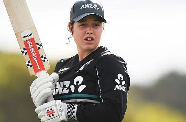 Georgia Plimmer Ruled Out of Zimbabwe ODIs with Shoulder Injury; Replacement Named