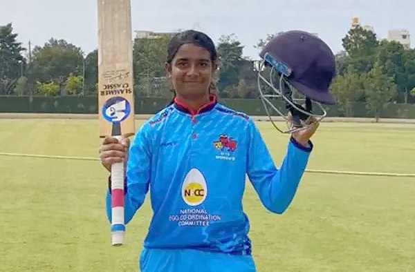 16-Year-Old Ira Jadhav Wins Jagmohan Dalmiya Trophy at Naman Awards 2026