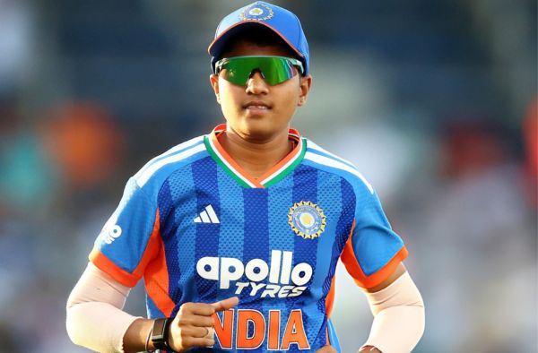 N Sree Charani Wins Best International Debutant at Naman Awards 2026