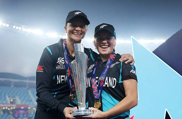 Eden Carson Pays Tribute to Suzie Bates After Retirement Announcement