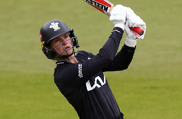 Paige Scholfield's 89 off 42 Fires Surrey Women Past Yorkshire in DLS Win