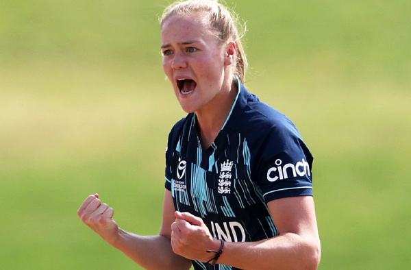 Alexa Stonehouse Receives Maiden England Call-Up with Issy Wong, Em Arlott Ruled Out of New Zealand ODIs