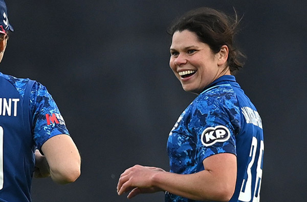 England's Alice Davidson-Richards Signs for Tasmania Tigers Ahead of WNCL 2026-27