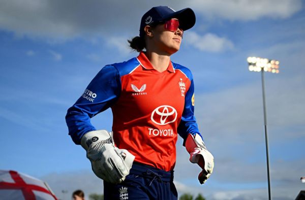 Amy Jones Reaches 250 England Appearances in 3rd T20I vs New Zealand