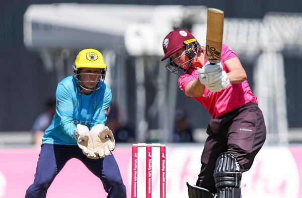 Sophie Luff's 58 and Anika Learoyd's Unbeaten 60 Fire Somerset Women to Win Over Warwickshire