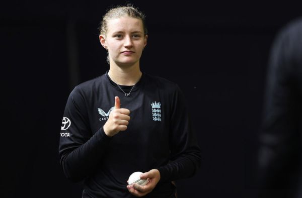 Charlie Dean Backs England's Sandhurst Bootcamp as Key T20 World Cup 2026 Prep