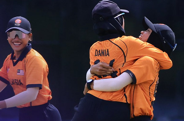 Ainna Hamizah Hashim and Nur Dania Syuhada Lead as Malaysia Women Outclass Hong Kong by 34 Runs