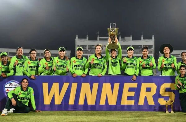 Sadaf Shamas and Gull Feroza Lead Pakistan Women to Dominant 3-0 Series Win Over Zimbabwe