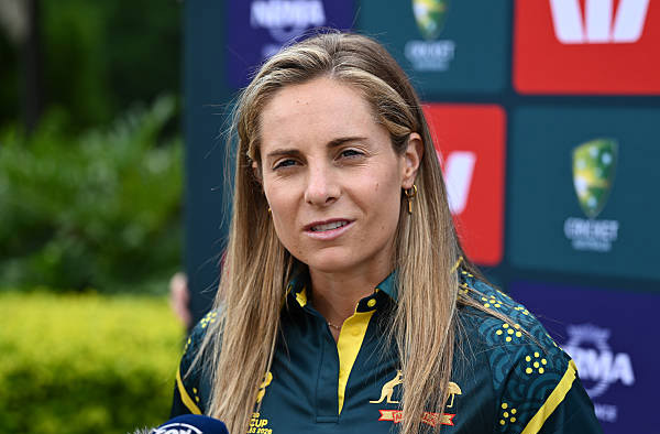 Australia Captain Sophie Molineux Declares Herself Fit for Women's T20 World Cup 2026