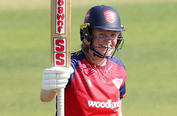 Alice Macleod's Unbeaten 54 Guides Essex Women to Six-Wicket Win Over Lancashire