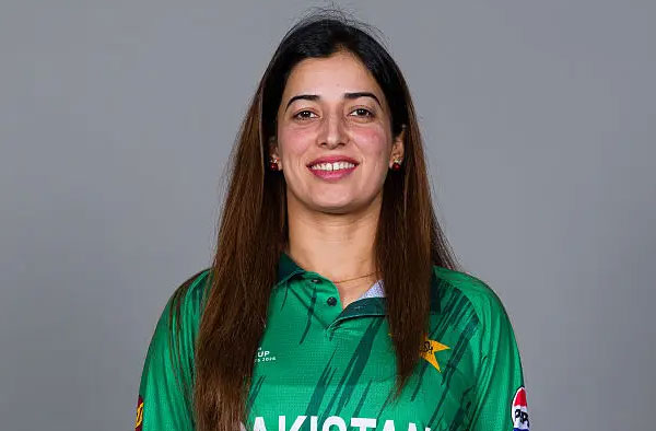 Aliya Riaz Reaches 200 International Caps for Pakistan During T20 World Cup Clash