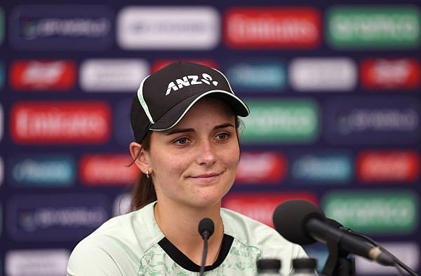 Amelia Kerr Admits Fielding Costing New Zealand at World Cup After Sri Lanka Defeat