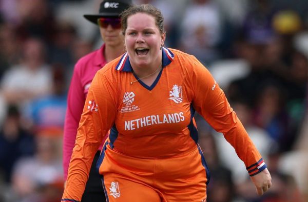 Caroline de Lange Reaches 100 International Wickets During Women's T20 World Cup Clash Against Pakistan