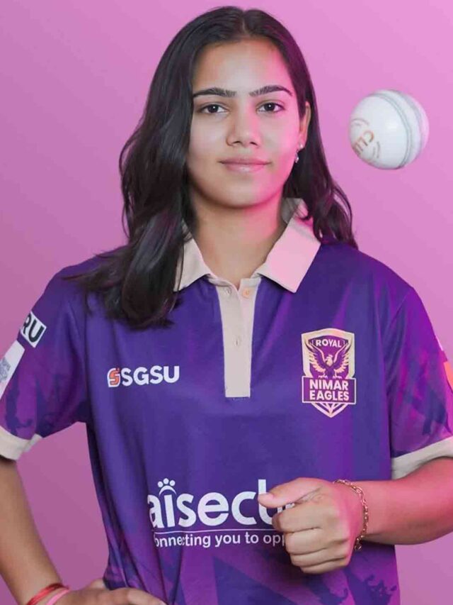 See Pictures: Vaishnavi Sharma Stuns in Royal Nimar Eagles Jersey at Women’s MPL 2026