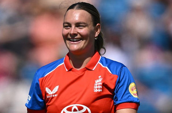 Dani Gibson to Captain Sunrisers Leeds in Her First Hundred Leadership Role