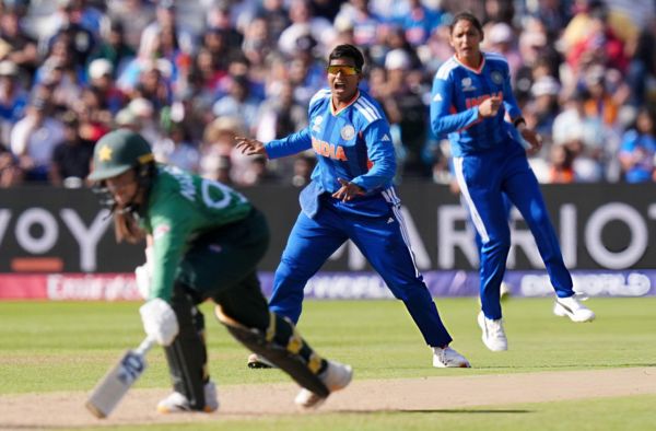 India Women Beat Pakistan by 64 Runs as Deepti Sharma Takes 5-Fer
