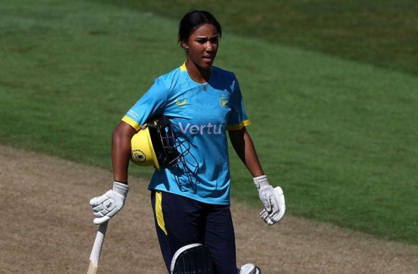 Davina Perrin, Abigail Freeborn Hit Fifties as Warwickshire Women Beat Surrey by 42 Runs