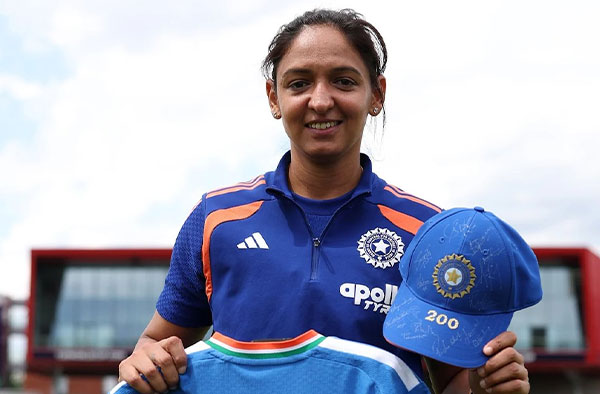 Harmanpreet Kaur Creates History, Becomes First Cricketer to Play 200 T20Is