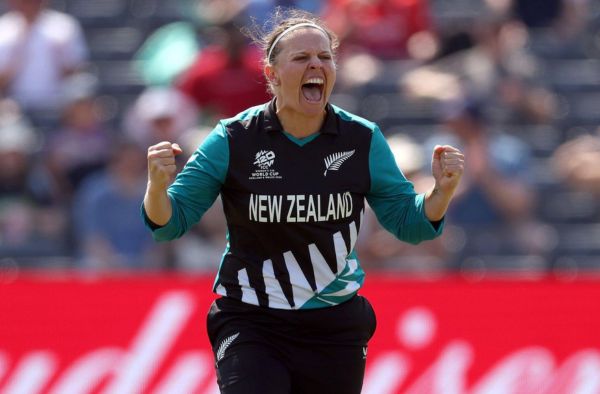 Lea Tahuhu Becomes Third New Zealand Woman to Reach 100 T20I Wickets